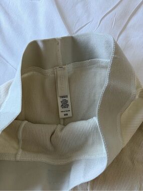 Skims leggings